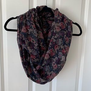 H&M Accessories - H&M dark floral lightweight scarf H&M Accessories - H&M dark floral lightweight scarf